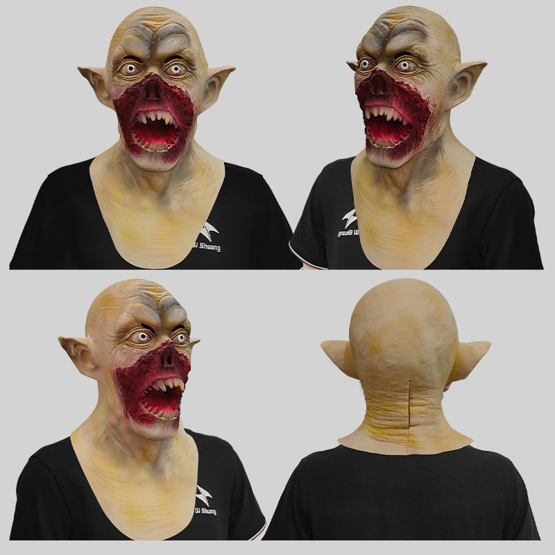 Bloody-mouthed vampire horror headgear