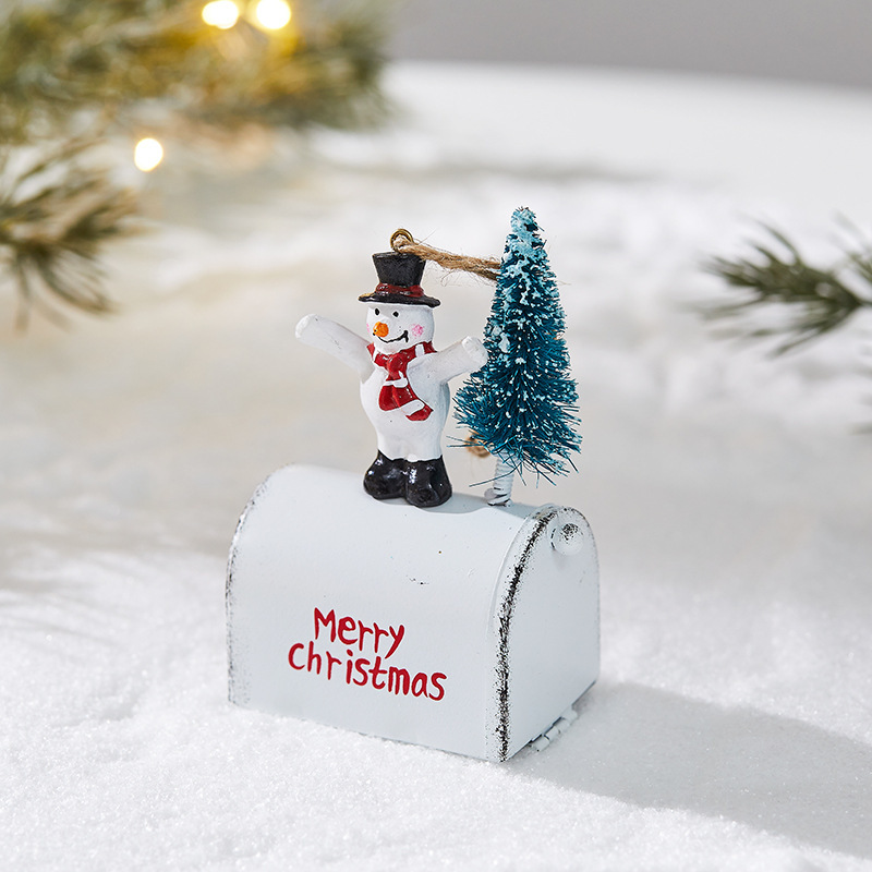 2025 New Christmas Iron Decoration Cottage Mailbox Indoor and Outdoor Decoration Bar Shopping Mall Window Props Decoration