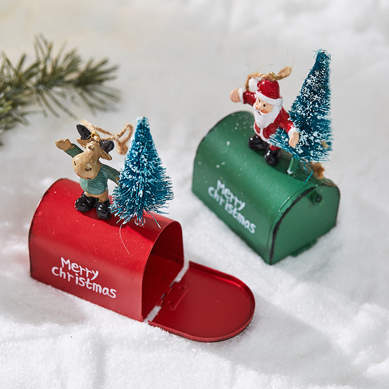 2025 New Christmas Iron Decoration Cottage Mailbox Indoor and Outdoor Decoration Bar Shopping Mall Window Props Decoration