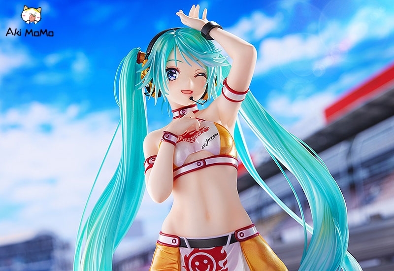 (Pre-order) Max Factory Hatsune Miku GT Project Racing Miku 2010 Ver. Art by Kentaro Yabuki 1/7 Figure