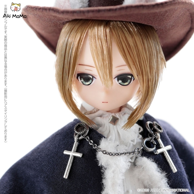 Azone Alvastaria Mairo -Knight in Boots- (White Cat ver.) Doll