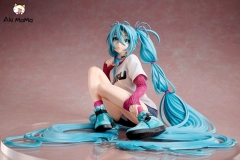 Stronger Hatsune Miku x Mai Yoneyama The Latest Street Style Cute 1/4 Figure (Single Shipment)