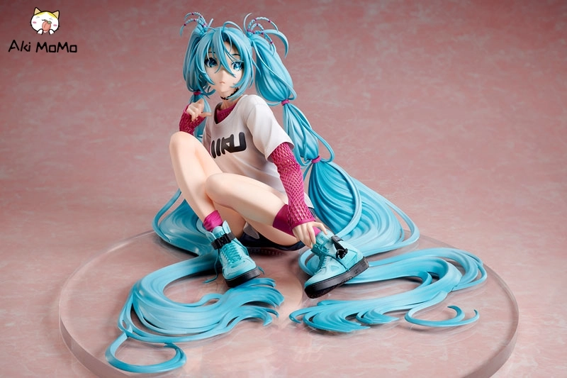 Stronger Hatsune Miku x Mai Yoneyama The Latest Street Style Cute 1/4 Figure (Single Shipment)