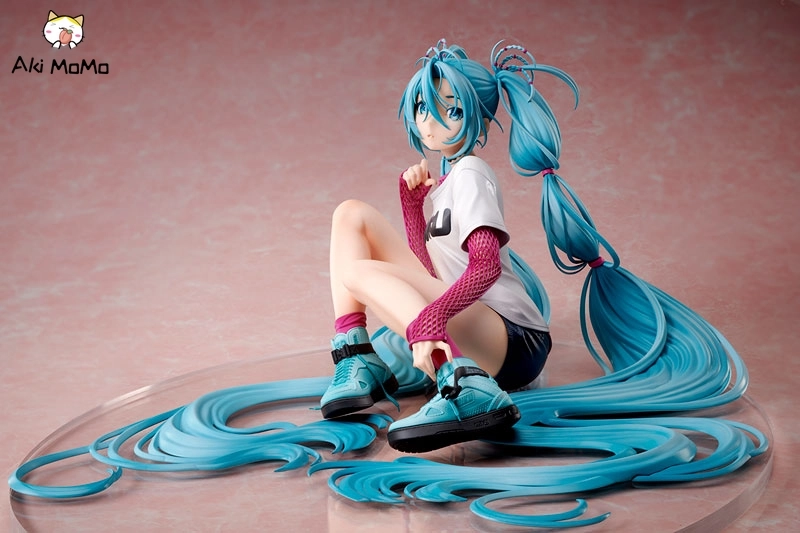 Stronger Hatsune Miku x Mai Yoneyama The Latest Street Style Cute 1/4 Figure (Single Shipment)