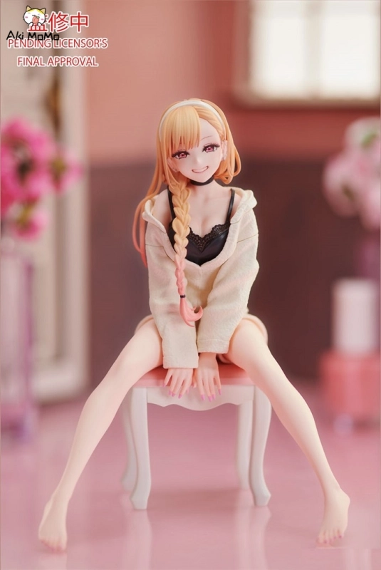 ANIPLEX+ Sono Bisque Doll wa Koi o Suru  Kitagawa Marin Room Wear Ver. Figure