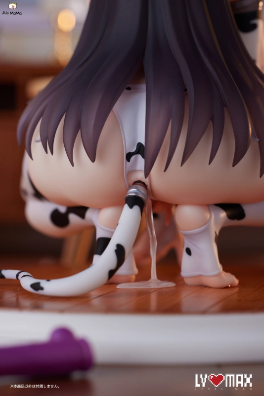 LEVEL MAX Cow Girl Bikini Senpai Kurofu 1/6  Figure