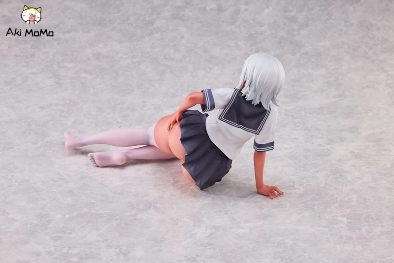 PURE World Where the Thickness of a Girl's Thighs is Equal to Her Social Status Raura Aiza & Iroha Shishikura 1/5 Figure