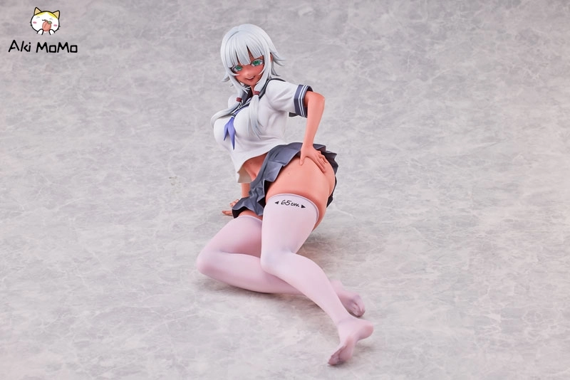 PURE World Where the Thickness of a Girl's Thighs is Equal to Her Social Status Raura Aiza & Iroha Shishikura 1/5 Figure