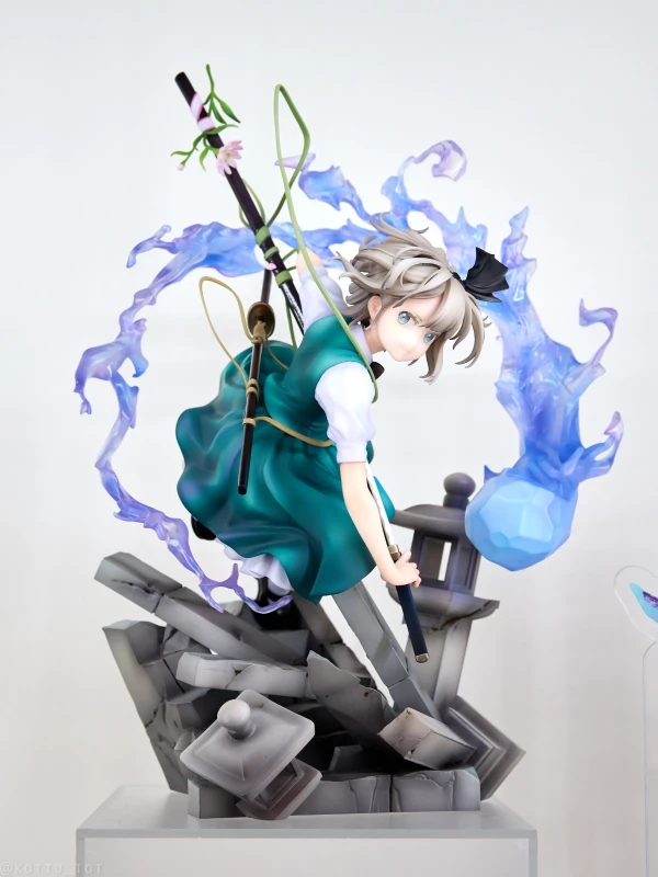 Konpaku Youmu Half-Fantasy Gardener Ver.