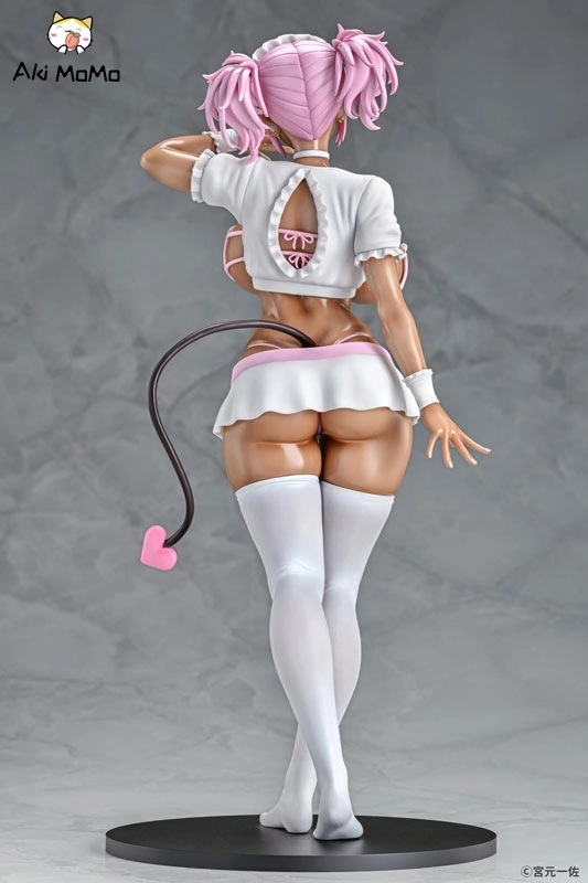 Q-six Kuro Gal Maid Inma Cocoa Pink ver. 1/6 Figure