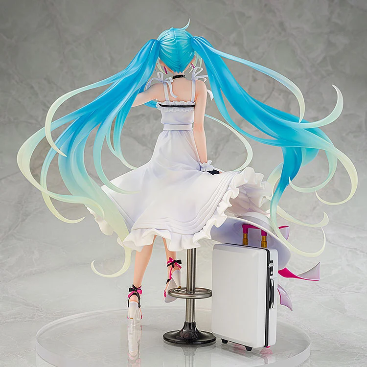 Wonderful Works Hatsune Miku GT Project Racing Miku 2021 Vacation Style Ver. 1/7 Figure