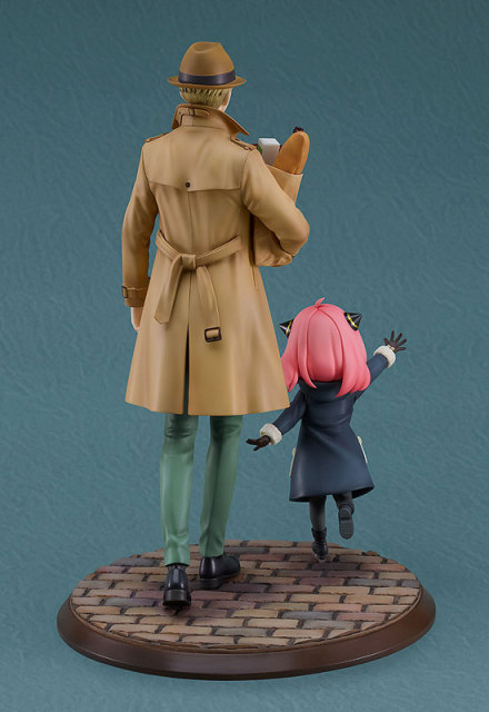 Good Smile Company GSC Spy x Family Anya & Loid 1/7 Figure
