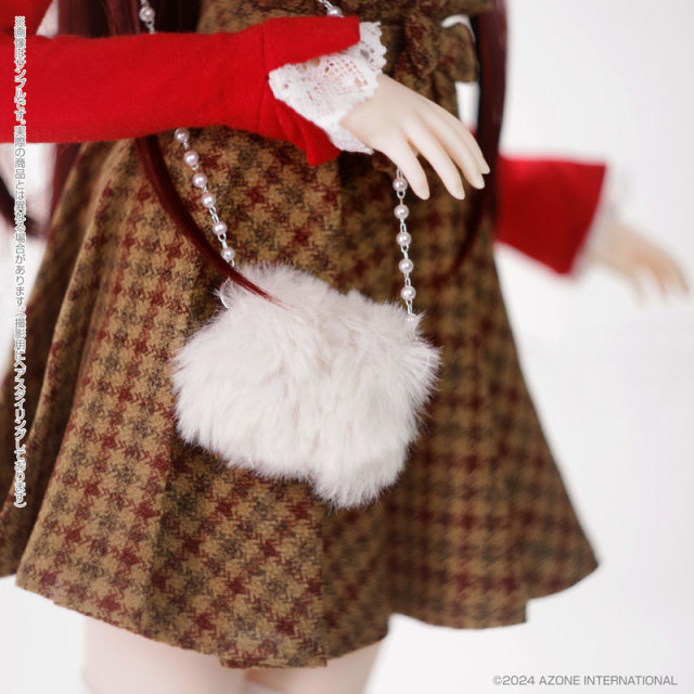 Azone snow drop Yui  lovely moment ver.  Doll