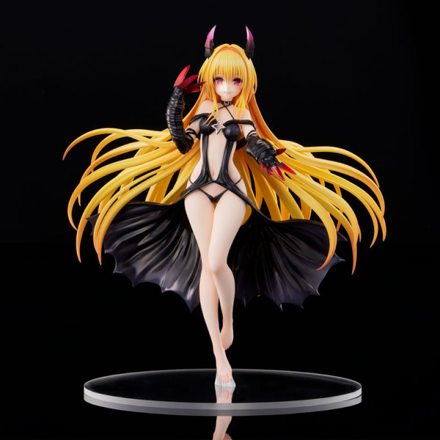 Union Creative UC To Love-Ru Darkness Golden Darkness Darkness Ver. 1/6 Figure