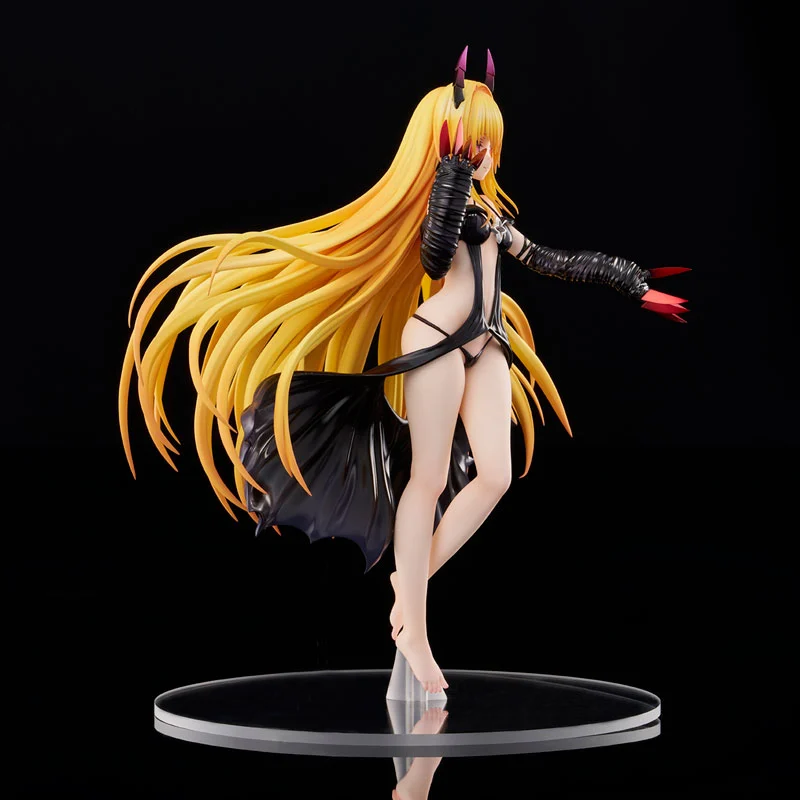 Union Creative UC To Love-Ru Darkness Golden Darkness Darkness Ver. 1/6 Figure