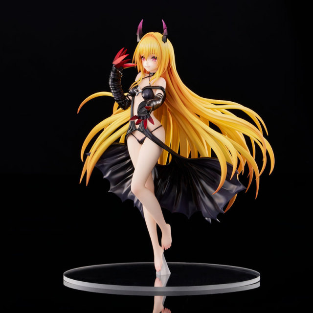 Union Creative UC To Love-Ru Darkness Golden Darkness Darkness Ver. 1/6 Figure