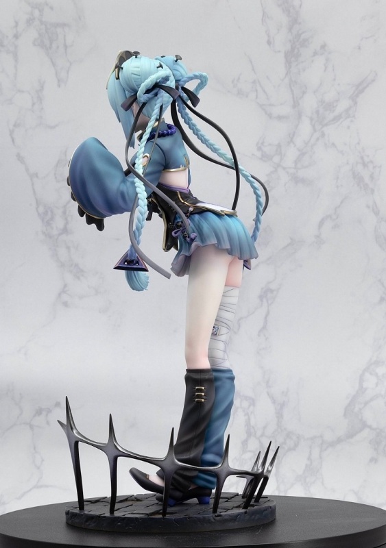 Design COCO Piapro Hatsune Miku Jiangshi Ver 1/7 (Coming Soon)