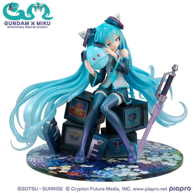 MegaHouse Gundam x Miku Anniversary Special Project Lucrea 1/7 Figure