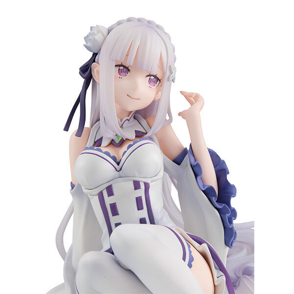 MegaHouse Re:Zero kara Hajimeru Isekai Seikatsu Emilia Melty Princess Tenohira Figure