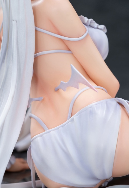 PURE Original Luna 1/6 Figure