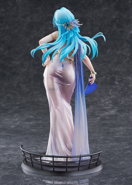 Max Factory Goddess of Victory: Nikke Helm Chandelier 1/7 Figure