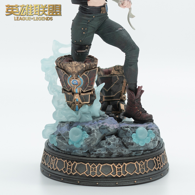 RIOT GAMES League of Legends: Arcane - Vi the Brawler 1/7 Scale Statue