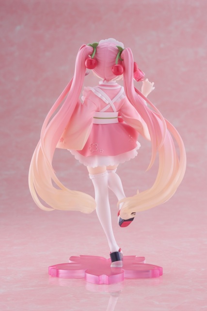 TAITO Piapro Characters Hatsune Miku Coreful Figure Sakura Wafuu Kissa ver.