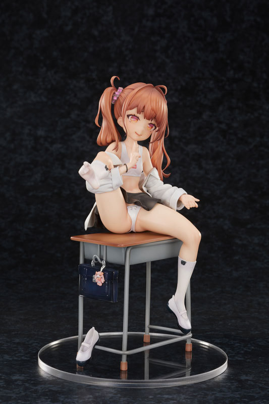 PURE Danshi Kinsei no Okigae Yuuno 1/6 Figure