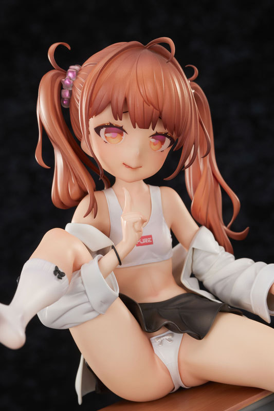 PURE Danshi Kinsei no Okigae Yuuno 1/6 Figure