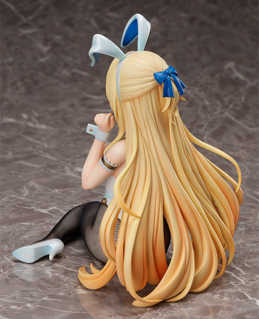 FREEing Goblin Slayer Priestess: Bunny Ver. 1/4 Figure