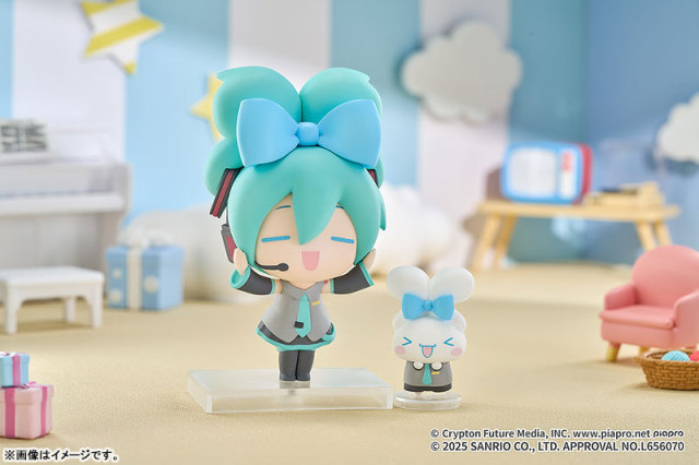Good Smile Company GSC Hatsune Miku x Cinnamoroll Chibi Figure