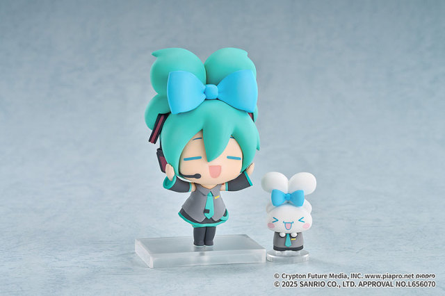 Good Smile Company GSC Hatsune Miku x Cinnamoroll Chibi Figure