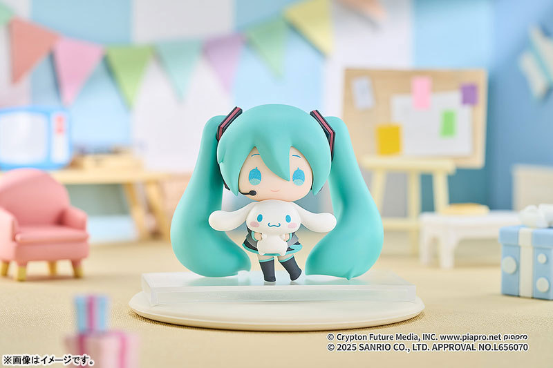 Good Smile Company GSC Trading Figure Hatsune Miku x Cinnamoroll (5 Pieces)