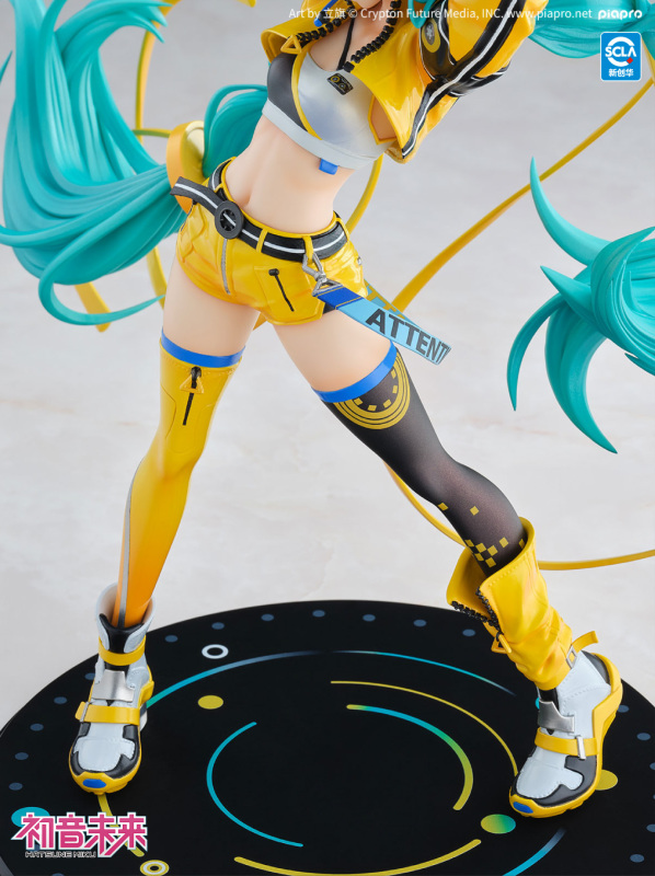 Kaiyodo Character Vocal Series 01 Hatsune Miku 17th Anniversary Ver. 1/7 Figure
