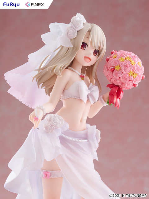 FURYU Movie Fate Kaleid Liner Prisma Illya Licht The Nameless Girl Illyasviel Von Einzbern Wedding Swimsuit Ver. 1/7 Figure