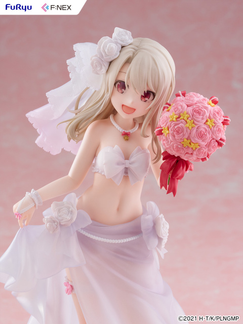 FURYU Movie Fate Kaleid Liner Prisma Illya Licht The Nameless Girl Illyasviel Von Einzbern Wedding Swimsuit Ver. 1/7 Figure