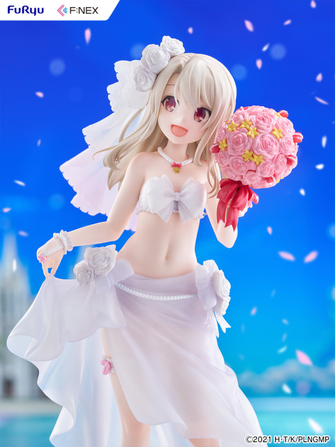 FURYU Movie Fate Kaleid Liner Prisma Illya Licht The Nameless Girl Illyasviel Von Einzbern Wedding Swimsuit Ver. 1/7 Figure