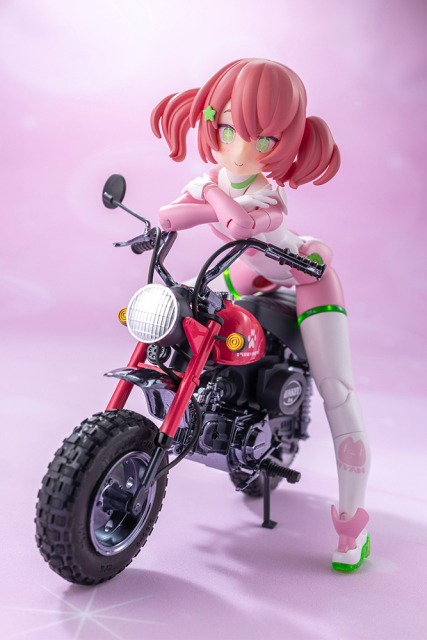 Kotobukiya Megami Device PUNI MOFU Racing Mao with Honda Z50J-1 Monkey Plastic Model