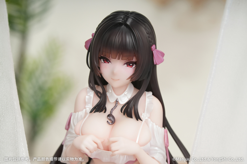 Myethos Gift+ Azur Lane Trinidad Trapper in the Changing Room Ver. 1/8 Figure