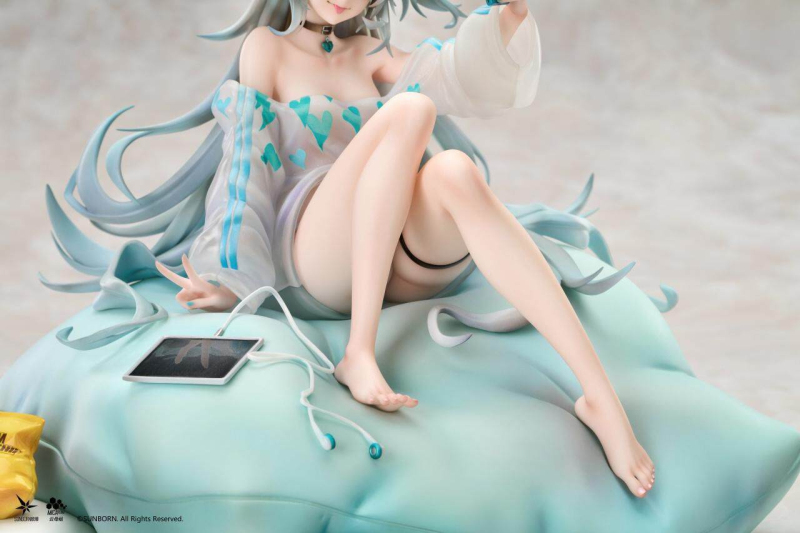 Calbone Girls' Frontline 2 Exilium PA-15 1/7 Figure (Bonus)