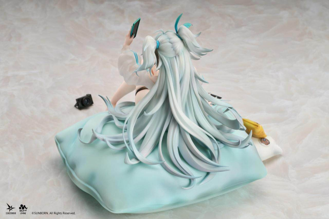 Calbone Girls' Frontline 2 Exilium PA-15 1/7 Figure (Bonus)
