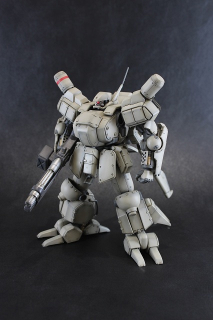 Plum Assault Suits Leynos 1/35 AS-5E3 Leynos Player Type Renewal Ver. Plastic Model