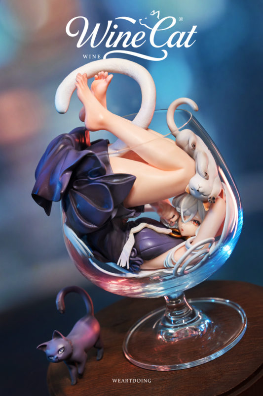 WeArtDoing Wine Cat Figure