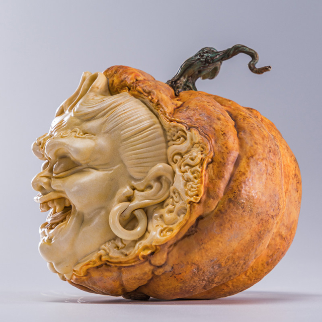 Manas SUM Pumpkin Black Gold Ver. Art Statue