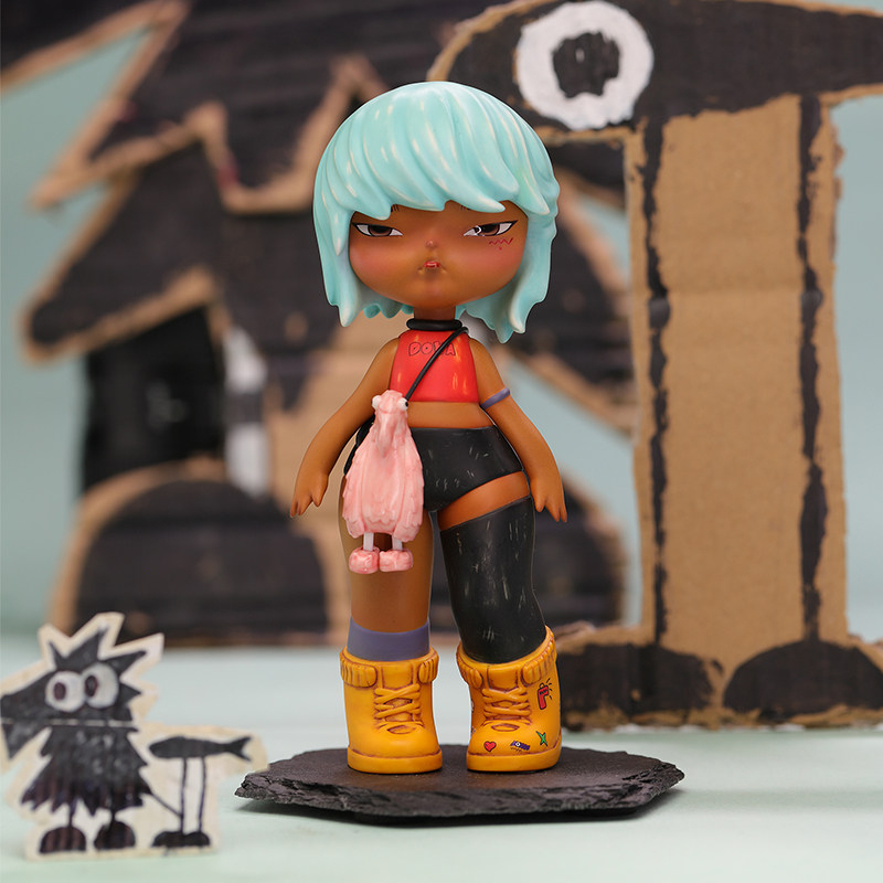 Manas SUM Fobbi Explorer Resin Art Toy