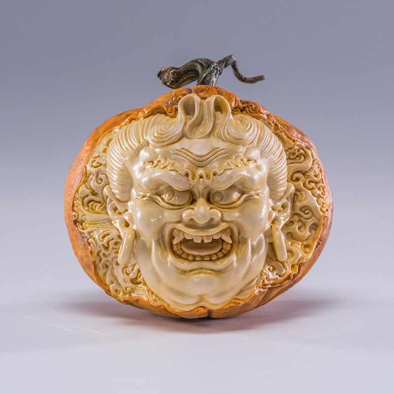 Manas SUM Pumpkin Black Gold Ver. Art Statue