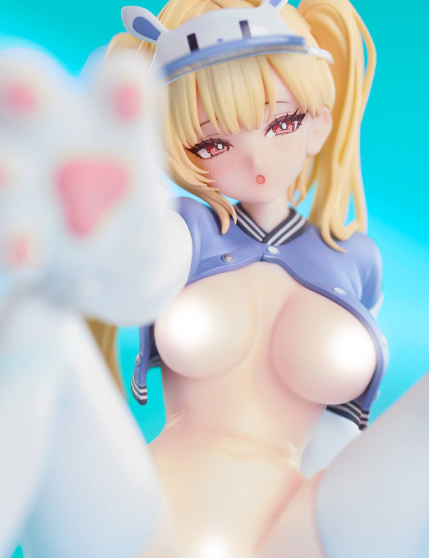 CAMELOT Yakyubu chan 1/8 Scale Figure (Bonus)