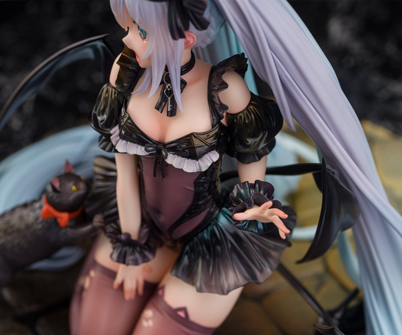 Amiami Azur Lane Janus Fright-Night Scaredy-Cat ver. 1/7 Scale Figure