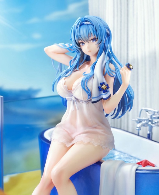 Good Smile Arts Shanghai GSAS GODDESS OF VICTORY NIKKE Helm Post-Shower Moment 1/7 Figure