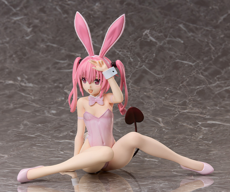 FREEing To Love-Ru Darkness Nana Astar Deviluke Bare Leg Bunny Ver. 1/4 Figure